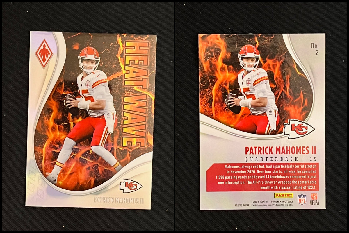 2021 Panini Phoenix Football Patrick Mahomes II Heat Wave #2 - front and back
