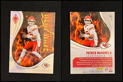 2021 Panini Phoenix Football Patrick Mahomes II Heat Wave #2 - front and back